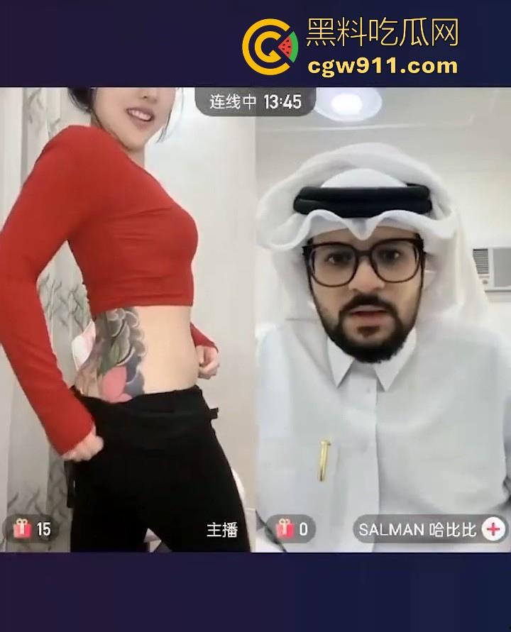 快手网红现在玩得那么大了吗？快手主播随机连线露点搏关注，当场脱衣脱裤，都这么玩了吗快手那边！-4