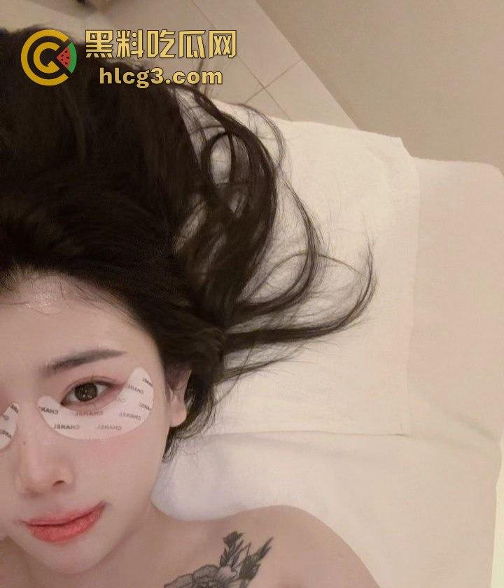 瓜友投稿：重庆江北区观音桥双飞高颜值姐妹花，极致享受让人回味无穷，真的是酸了！-4